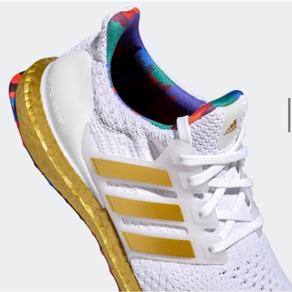 Adidas Ultraboost 5.0 DNA. Womens 11.5, Men’s 10.5 - Picture 12 of 13